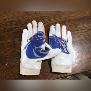 BSU/Nike Football Gloves